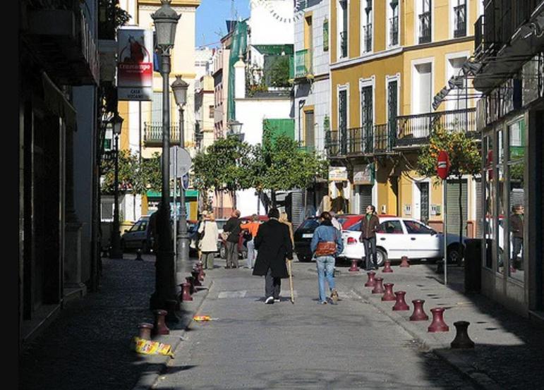 180 Home Apartamento En El Centro Buena Ubicacion Peral セビリア エクステリア 写真