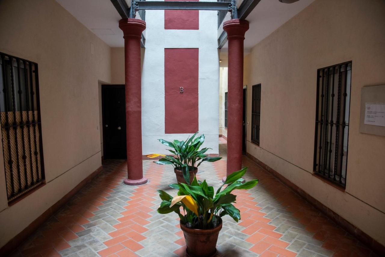 180 Home Apartamento En El Centro Buena Ubicacion Peral セビリア エクステリア 写真